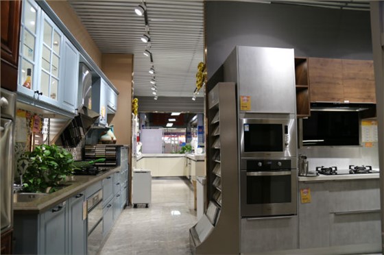 家具在網(wǎng)上買好還是實(shí)體店買好？