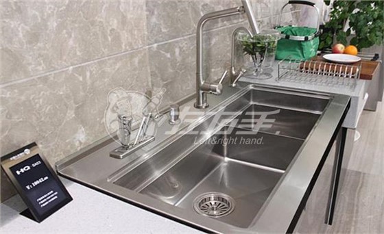 廚房水槽如何選