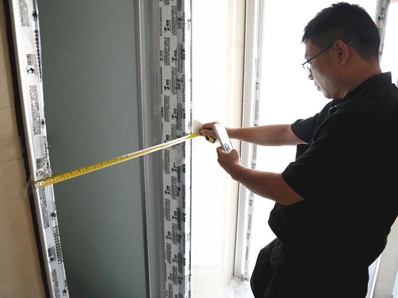 門安裝驗(yàn)收現(xiàn)場(chǎng)