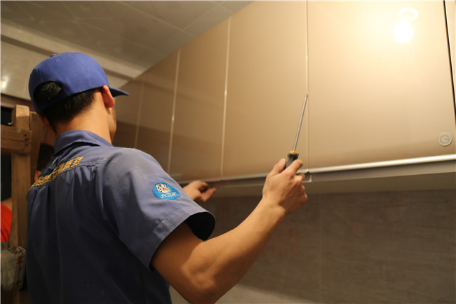 家具保養(yǎng)方法大揭秘，讓家具重現(xiàn)光澤與生機(jī)