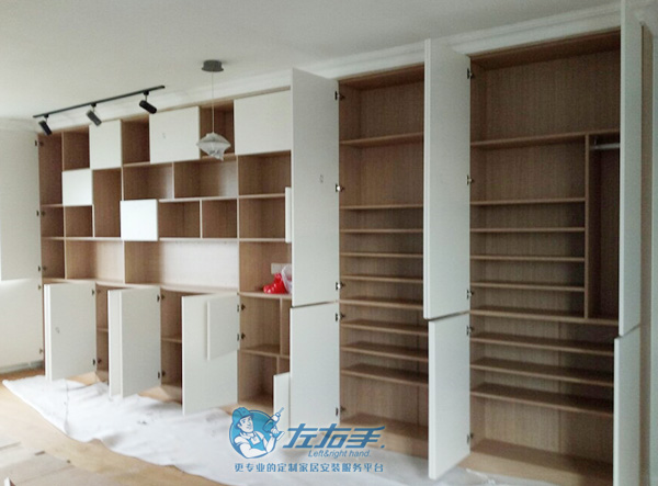 平開門衣柜怎么安裝？