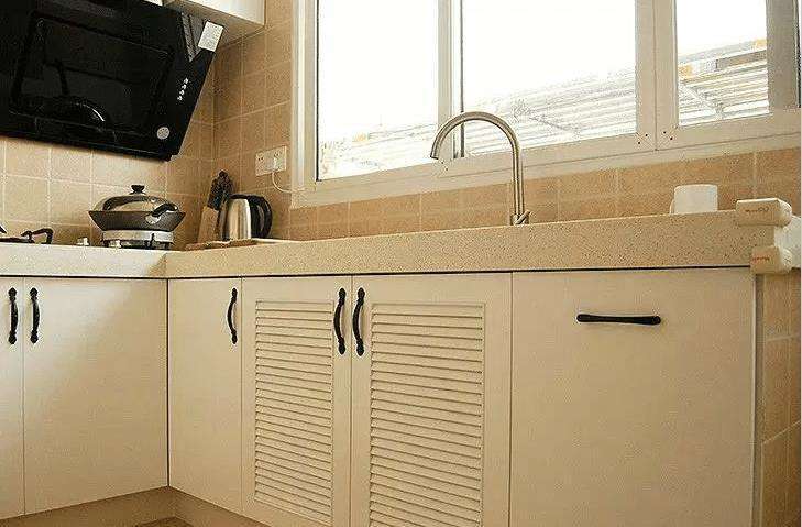 實(shí)用和性價(jià)比的選擇，磚砌櫥柜拉籃安裝怎么進(jìn)行？