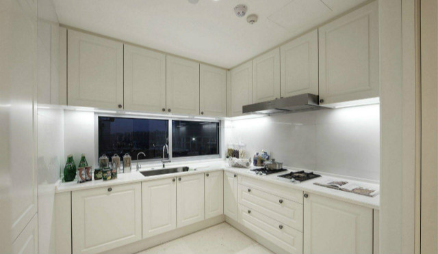 櫥柜吊柜固定技巧，櫥柜吊柜安裝過程拆解