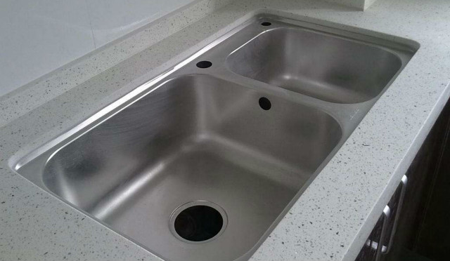 櫥柜臺下盆安裝教程，櫥柜臺下盆怎么安裝才牢固