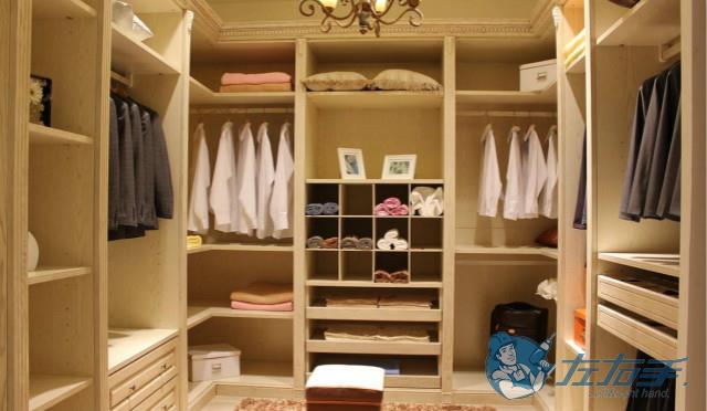 衣柜安裝收費(fèi)價(jià)格表怎么算，衣柜安裝收費(fèi)標(biāo)準(zhǔn)