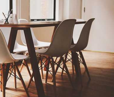 三層實木復合地板是不是完全不能碰一點水？