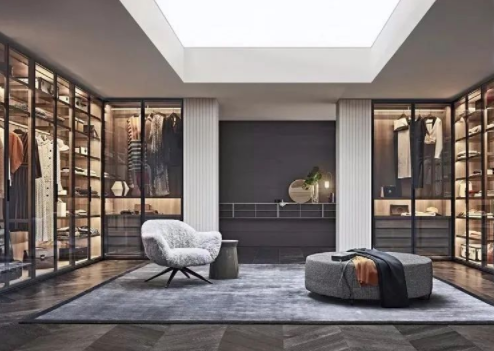 定做衣柜格局，定制衣柜與成品衣柜的區(qū)別