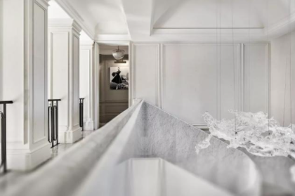 上海整木定制家裝：整木定制護(hù)墻板，美的不可思議