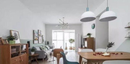 中式家裝客廳設(shè)計(jì)，室內(nèi)客廳天花板怎么設(shè)計(jì)？