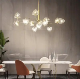 中式吊燈安裝：客廳吊燈一定要裝嗎？用其他燈具裝飾頂部也能美觀