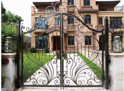 現(xiàn)代軟裝設(shè)計風格:怎樣的別墅鐵藝大門符合現(xiàn)代家居設(shè)計風格