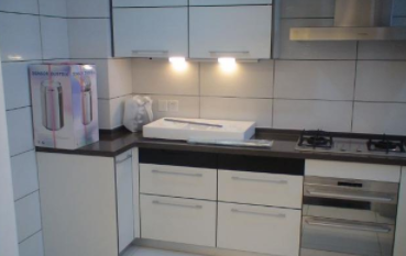 廚衛(wèi)裝修翻新：廚衛(wèi)改造有什么注意事項(xiàng)？廚衛(wèi)翻新技巧讓你事半功倍