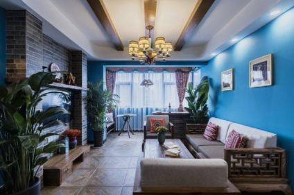 新中式風格家具：剛剛裝好的新中式新房，全屋采用原木家具，相當養(yǎng)眼