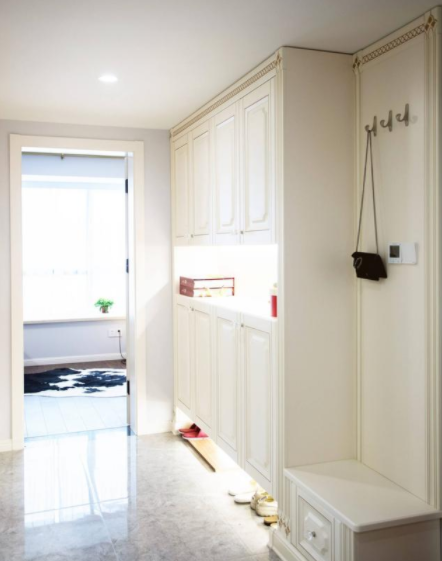 上海全屋定制家具加盟：最適合懸空設(shè)計的定制家具，顏值高還好打掃衛(wèi)生