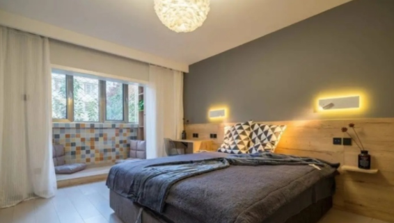 上海電動窗簾系統(tǒng)：陽臺不加門，窗簾怎么安裝？