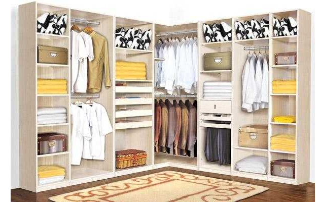 【定做衣柜設(shè)計(jì)】為什么轉(zhuǎn)角衣柜能夠最大化使用空間？