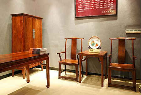 【紅木家具寒冬知識(shí)】硬木家具分類有哪些？按選材和風(fēng)格來(lái)選擇