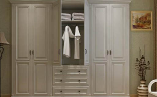 【入墻式衣柜設(shè)計(jì)】安裝入墻式衣柜需要注意什么？