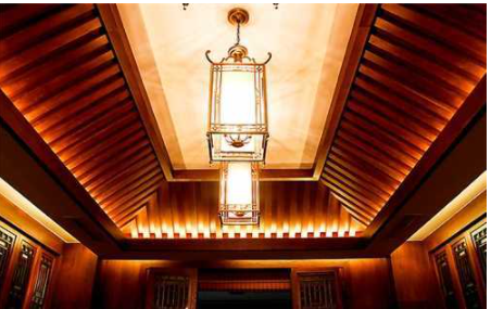 【吊頂設(shè)計(jì)材料】材料不同吊頂?shù)膬r(jià)格就不同，選購吊頂前該了解的知識(shí)