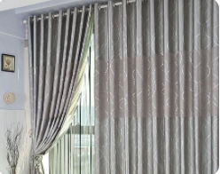 鵝絨的窗簾好嗎，如何清潔天鵝絨窗布？