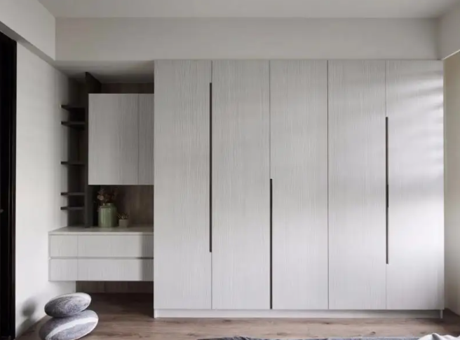 省錢衣柜做法技巧，衣柜怎么裝省錢實(shí)用？